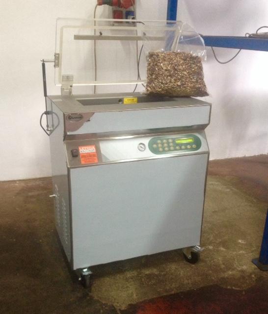 Sottovuoto Jolly.jpg Confezionatrice sottuovuto - Azienda frutta secca - Somma V. (NA)